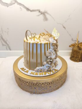 Kitkat cake