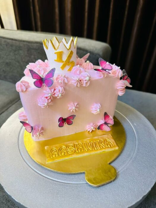 Mom’s cakery