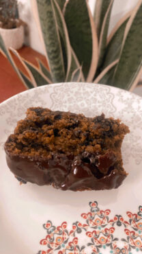 Coffee chocolate chip tea cake