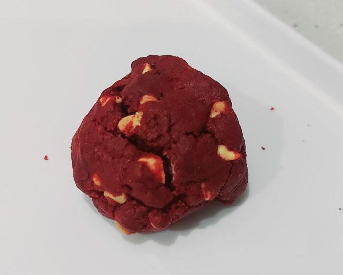 Red velvet chocochip cookies