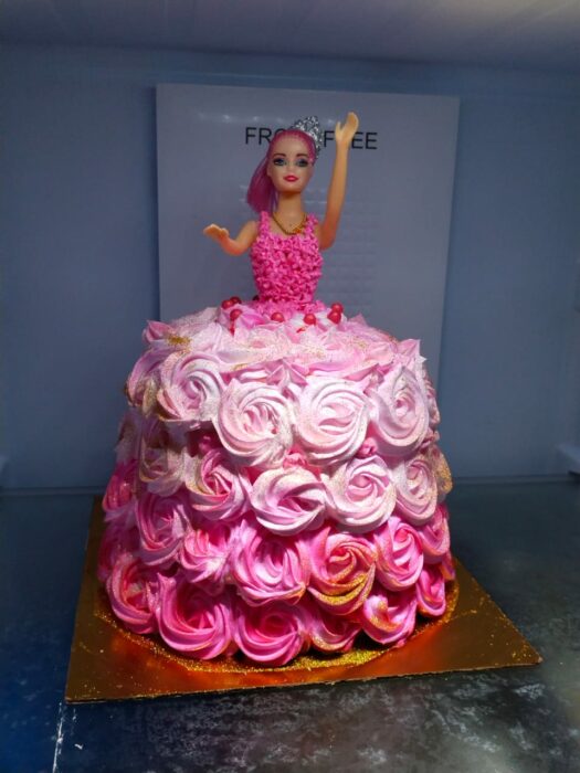 Doll cake
