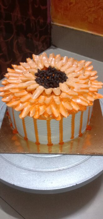 Mango crush cake