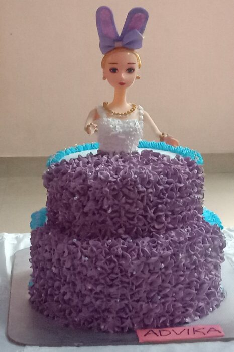 Doll cake black forest flavor