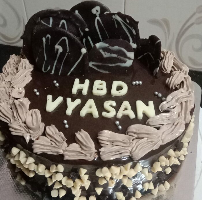 Chocolate lovers cake