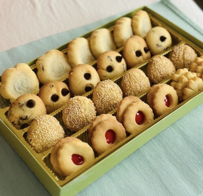 Cookie box