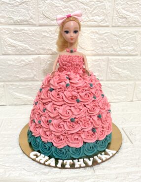 Doll cake