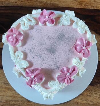 Heart cake