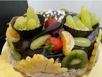 Fruit chocolate cake