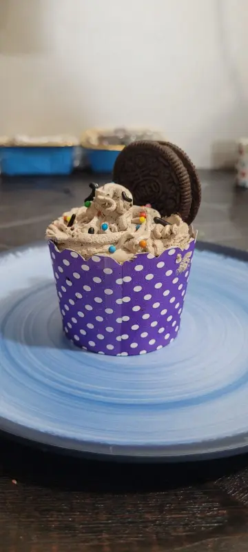 Oreo chocolate cupcake