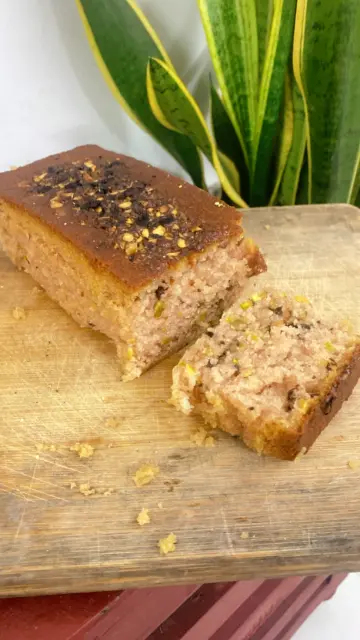 Rose pistachio tea cake