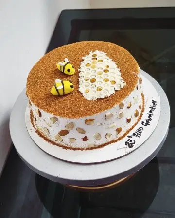 Honey almond cake
