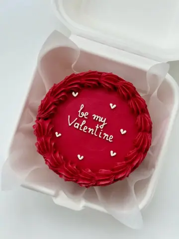 Valentine bento cake